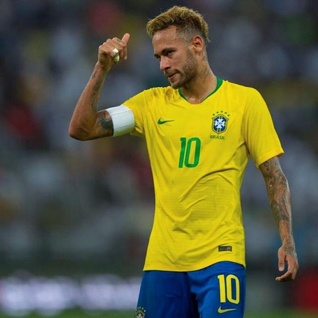 中超：山东泰山主场2-0完胜青岛队（中超：山东泰山主场两球零封青岛队）