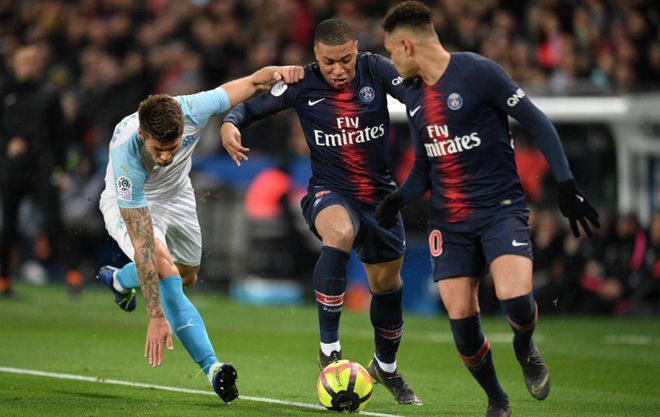 意著名足球经纪人：萨内在加拉塔萨雷能成为领袖，他水准很高（意大利名经纪人：萨内在加拉塔萨雷可当核心，实力顶尖）