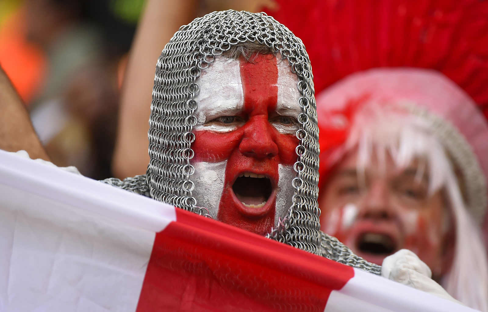 强强较量，巴黎vs拜仁是欧冠联赛阶段首次前两名球队直接交手（欧冠赛场首度上演榜首双雄正面对决：巴黎大战拜仁）